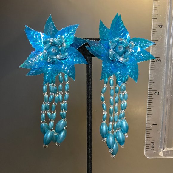 Vintage Turqouise Blue Leaf Beaded Dangle Clip-on Earrings - Picture 6 of 8